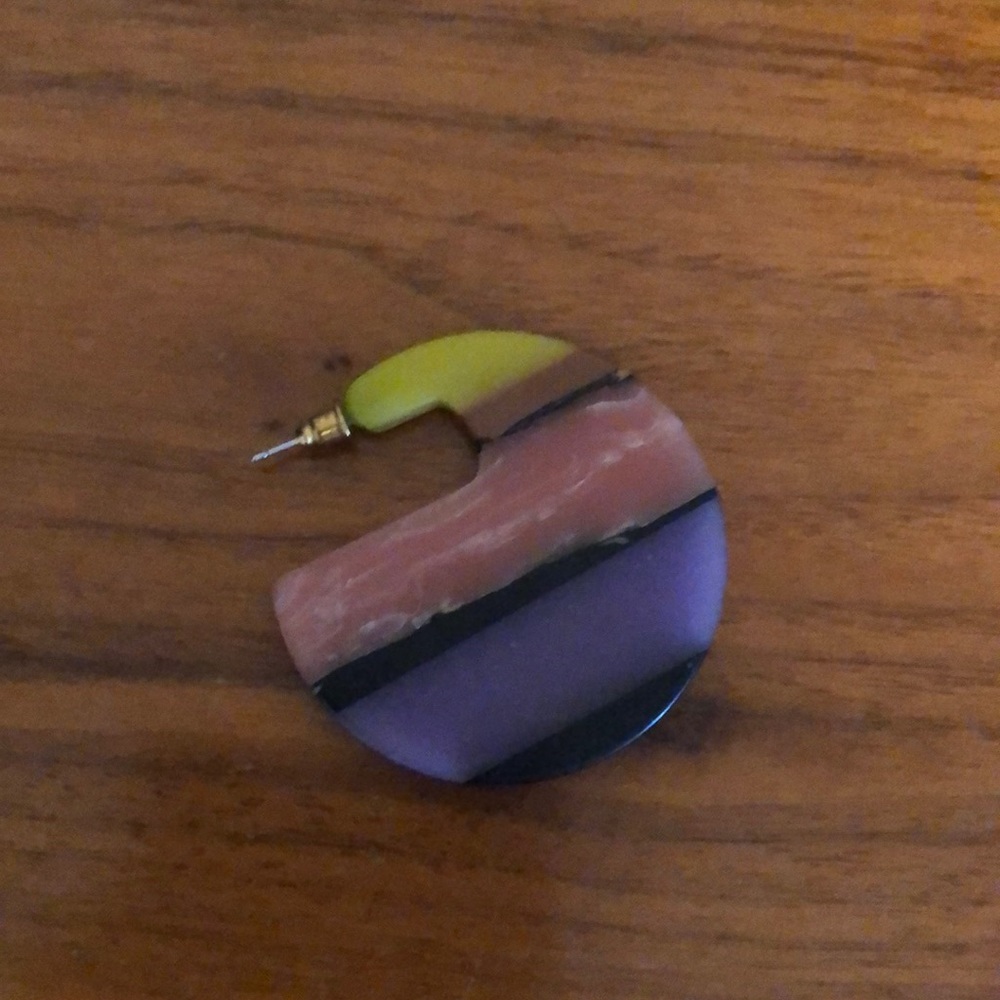 Bauble Bar earring. Brand new. Never worn.